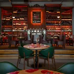 The Social Hub Belfiore Extended 4*